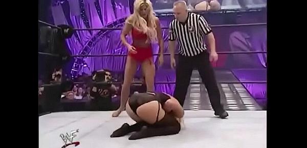  Torrie Wilson vs Stacy Keibler. Lingerie match. No Mercy 2001.